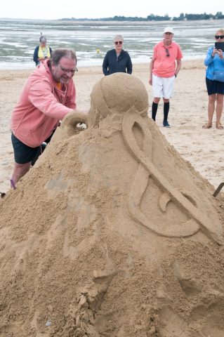 2026 08 26 03 DyoniVal Journee au port Sculpture de sable 006 681x1024