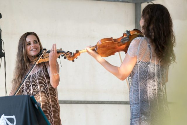 2026 08 26 05 DyoniVal Journee au port Concert des Amazones 038 1024x681